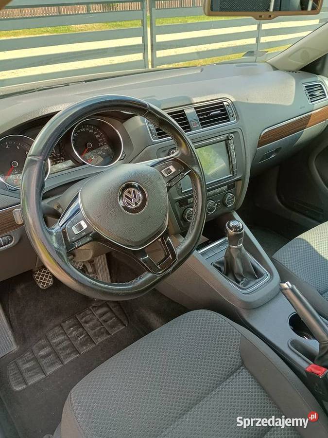 Volkswagen Jetta Lift Comfortline 14 TSI Salon