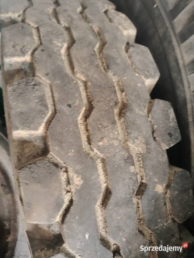 Opona 900 R20 825 1100 Hubinek