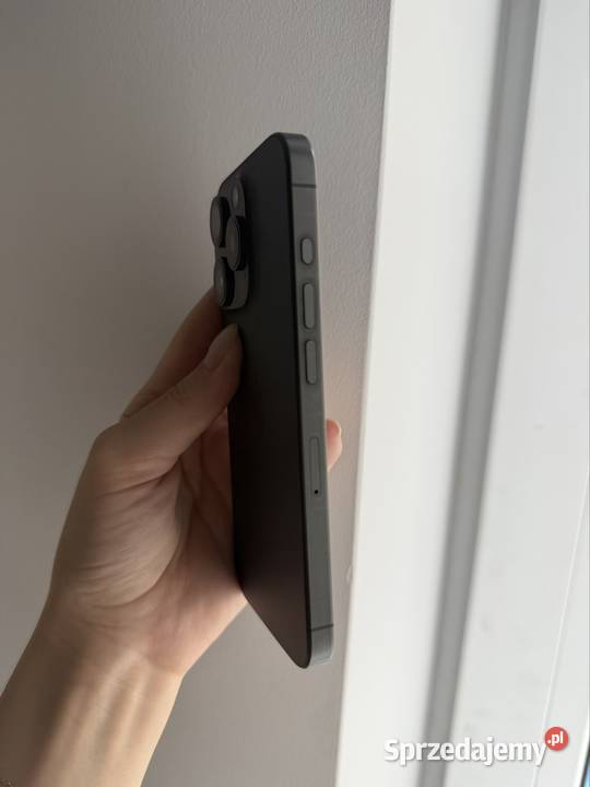 IPhone 15 pro 256 GB Tytan czarny Szkło dolnośląskie