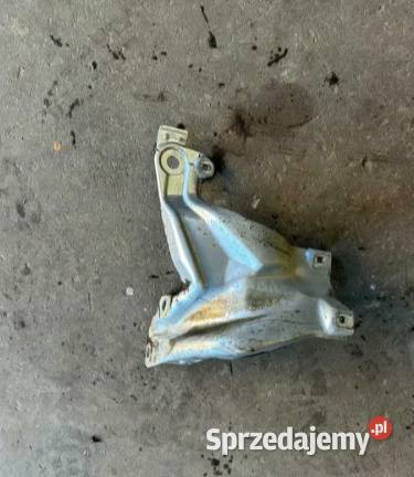 Wspornik błotnika prawy przód Audi TT 8N 9805 sprzedam