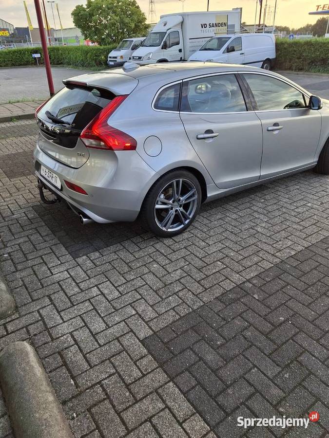 Volvo V40 D4 190 DriveE RDesign Stan idealny 1957cm3 Lublin sprzedam