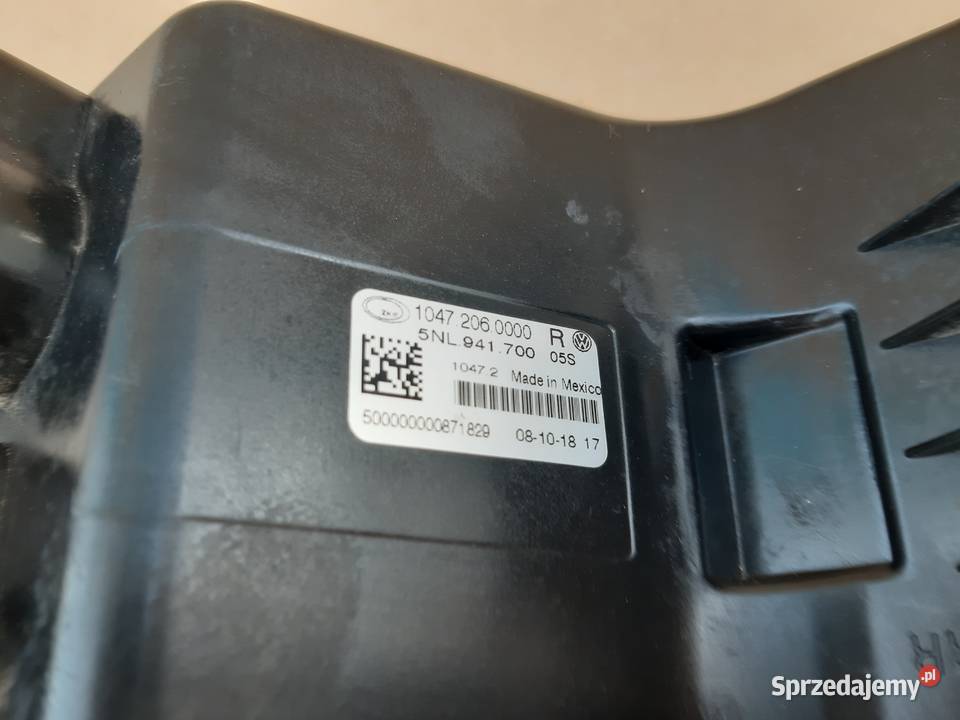 VW TIGUAN ALLSPACE HALOGEN PRAWY LAMPA 5NL941700 Trzciel