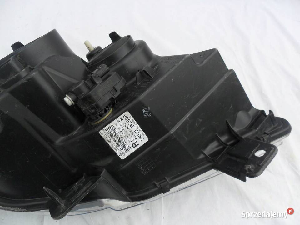 REFLEKTOR PRZÓD STRONA PRAWA NISSAN NV400 Nowy Tomyśl