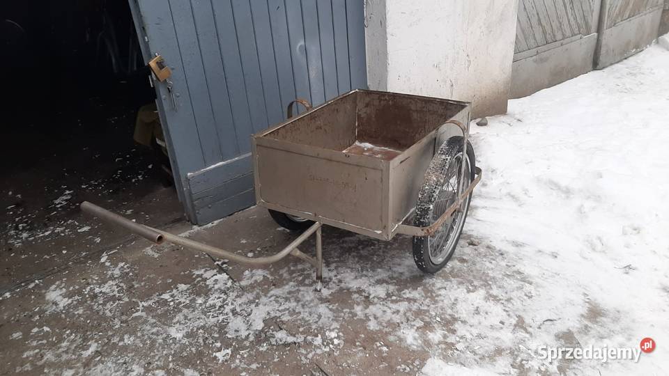 przyczepka towarowa