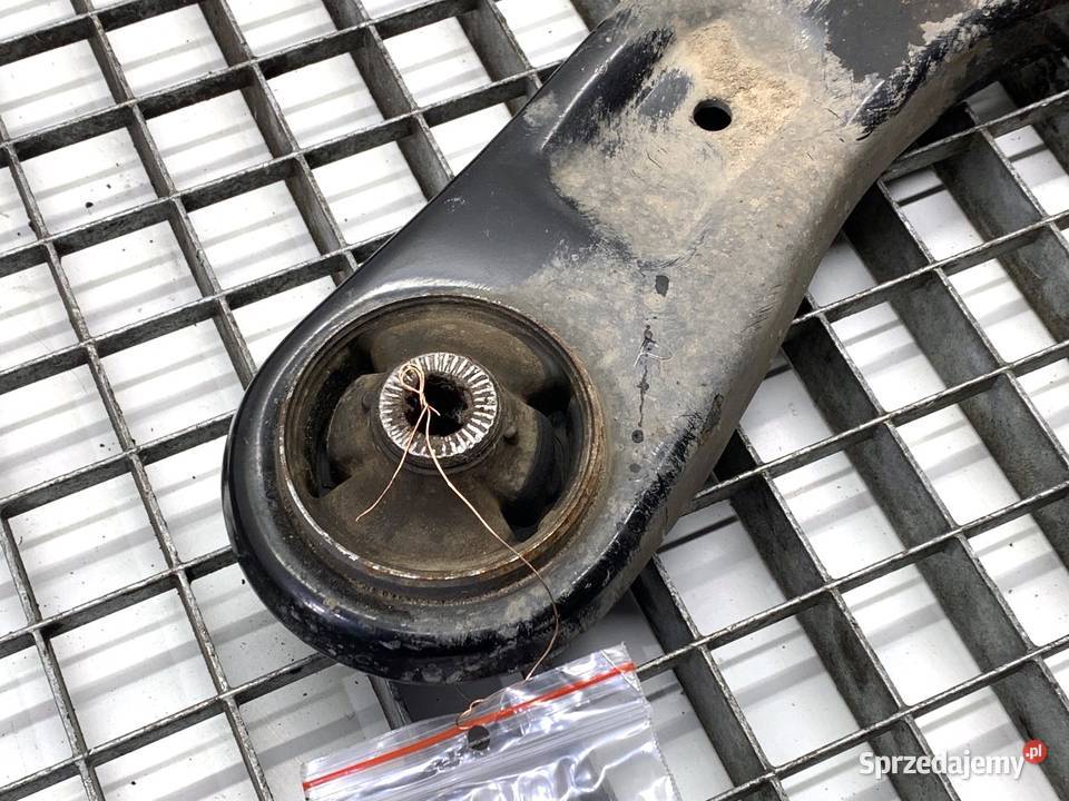 WAHACZ LEWY PRZÓD KIA CARENS IV Minivan PRZEDNI