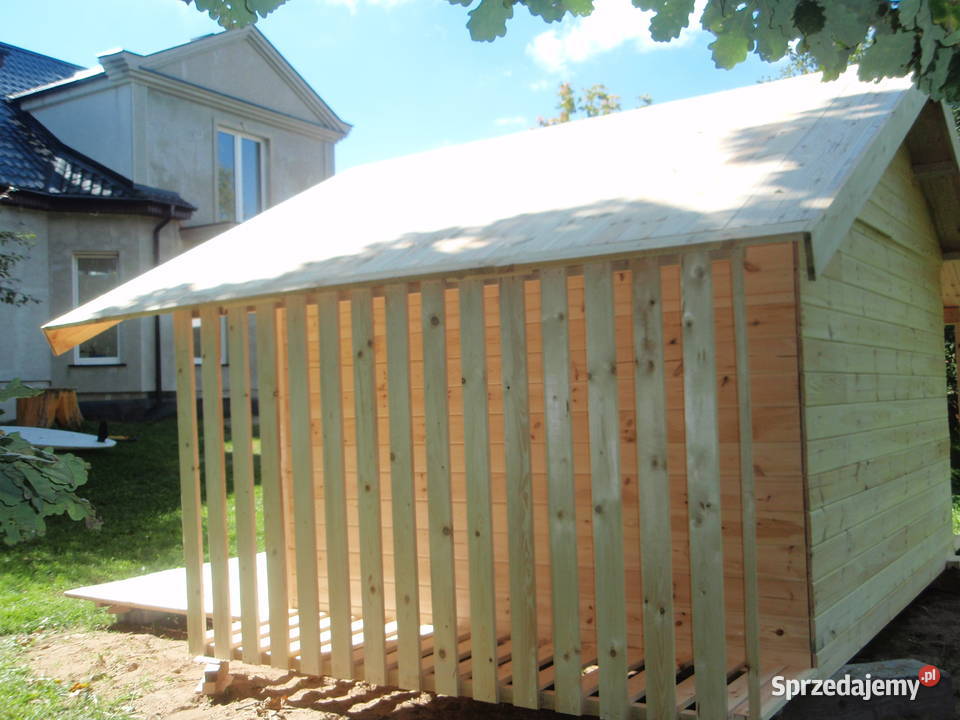 Domek drewniany 4m x 25m taras 2 drewutnie Domki drewniane Architektura ogrodowa Gowidlino