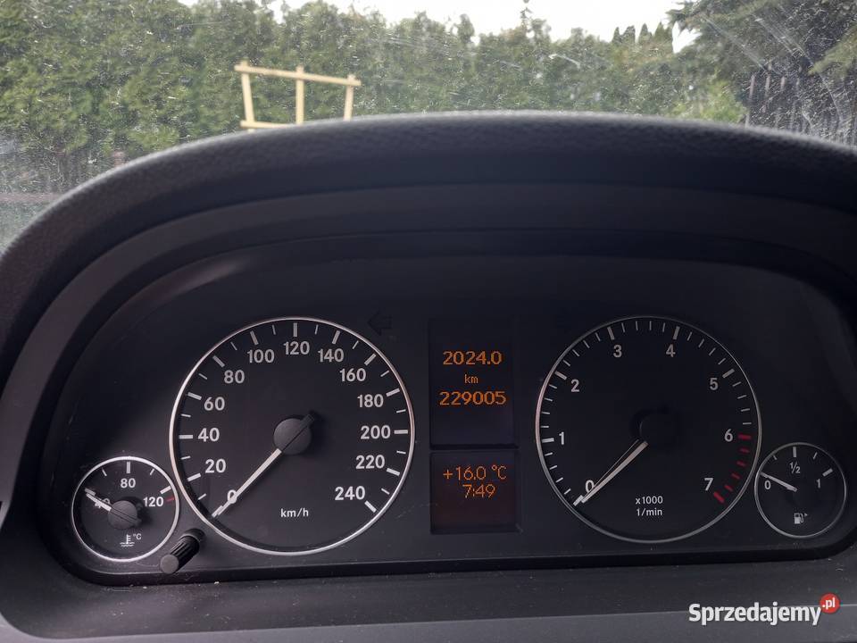 Mercedes 15 benz
