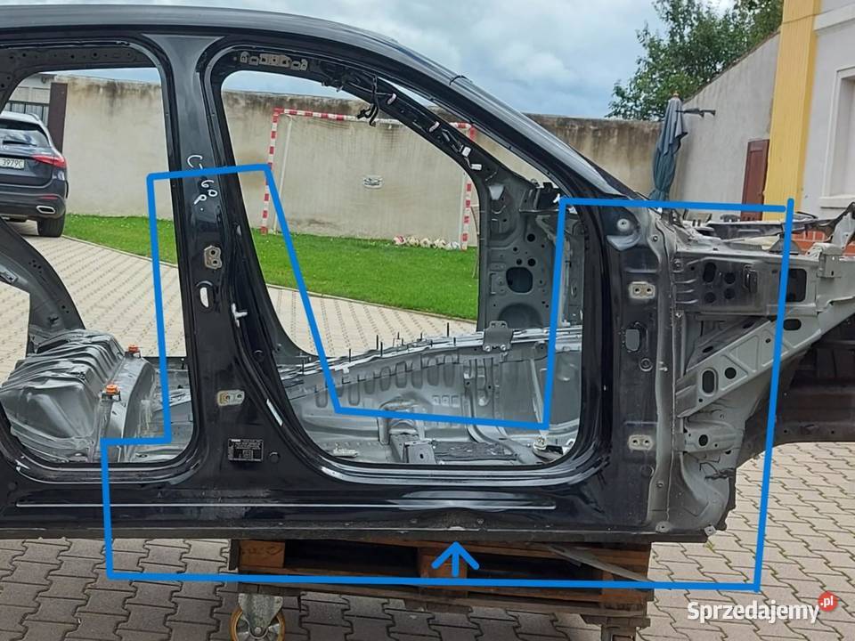 Mazda CX60 2023 słupek a b środkowy prawy przód osobowe