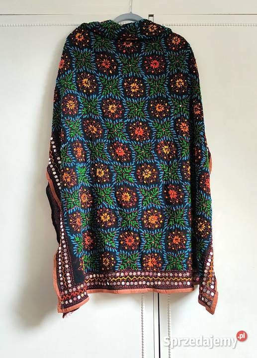 Duża chusta szal dupatta haftowana szyfon czarna Szczecin sprzedam