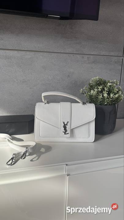 Elegancka biała torebka z długim paskiem Katowice