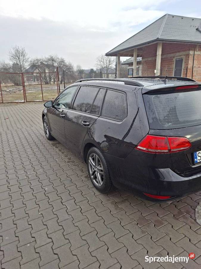 Mam na sprzedaż pięknego czarnego Volkswagen gniazdo SD Golf