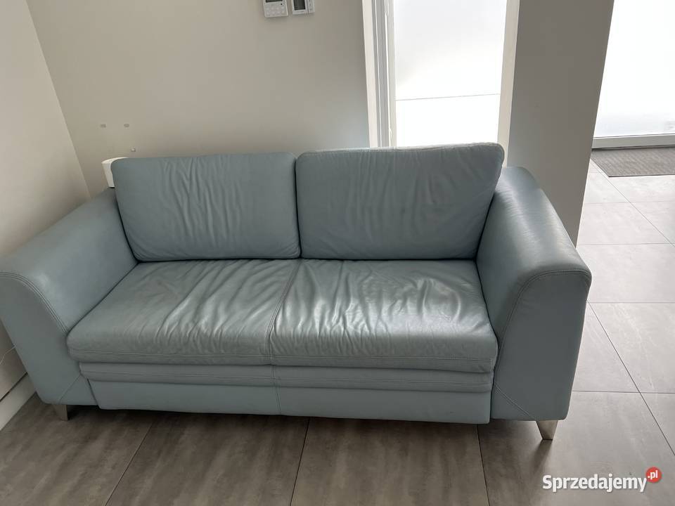 Skórzana sofa do mieszkania lub poczekalni