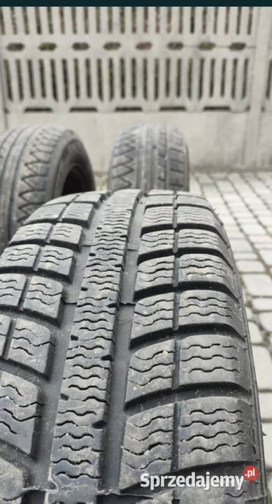 Opony zimowe z felgami Kęty