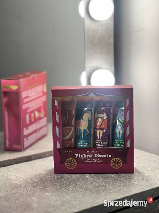 Farmona zestaw 4 kremów do rąk w trosce o piękne Jasło