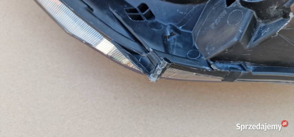 FORD CUSTOM LIFT LAMPA REFLEKTOR LED LEWY Bieleń