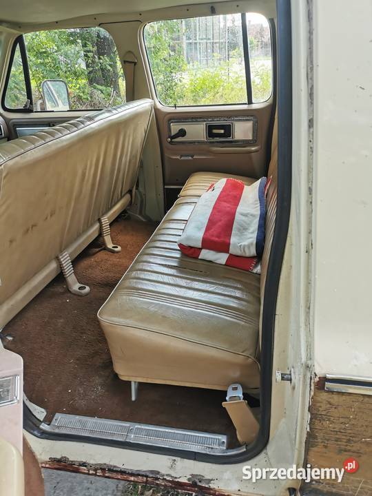 1977 Chevrolet suburban Rakszawa sprzedam