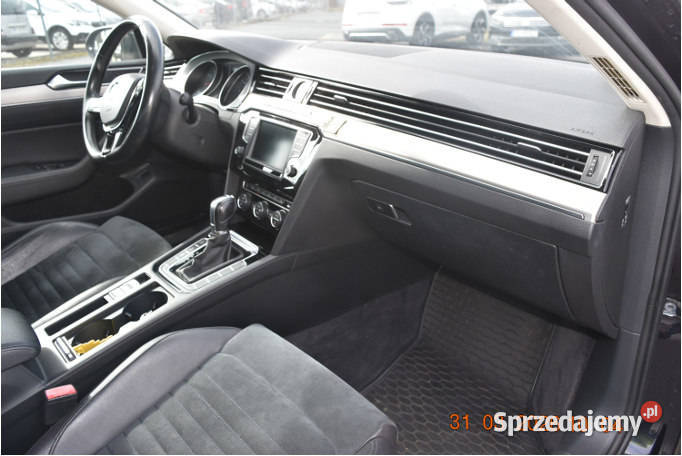 VOLKSWAGEN PASSAT 2015 179800 ccm 180 Warszawa