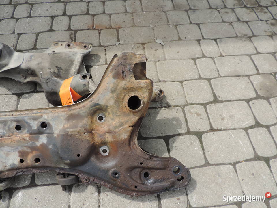 TOYOTA YARIS I 10 B SANKI WÓZEK TRAWERS