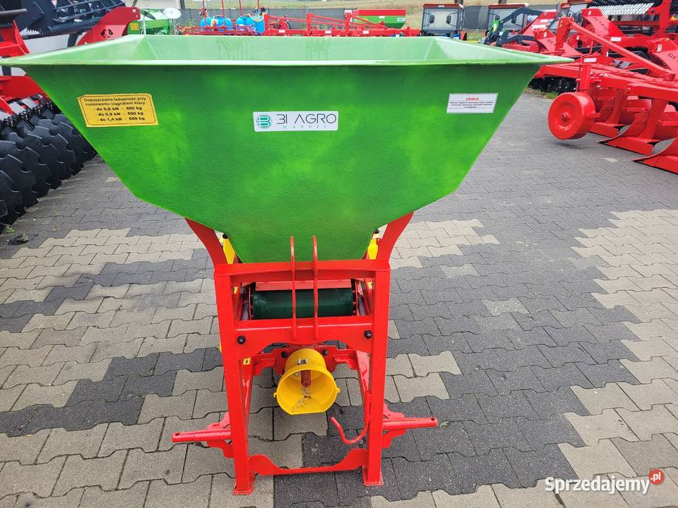 Rozsiewacz 300 KŁOS Motyl Dexwal altro na taśmę Staszów