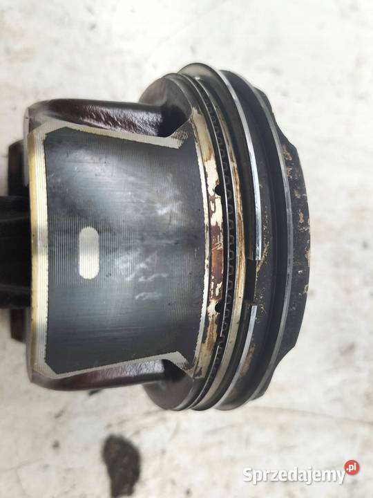 TŁOK KORBOWÓD 72L74 12 TCE Renault Kadjar I 2015