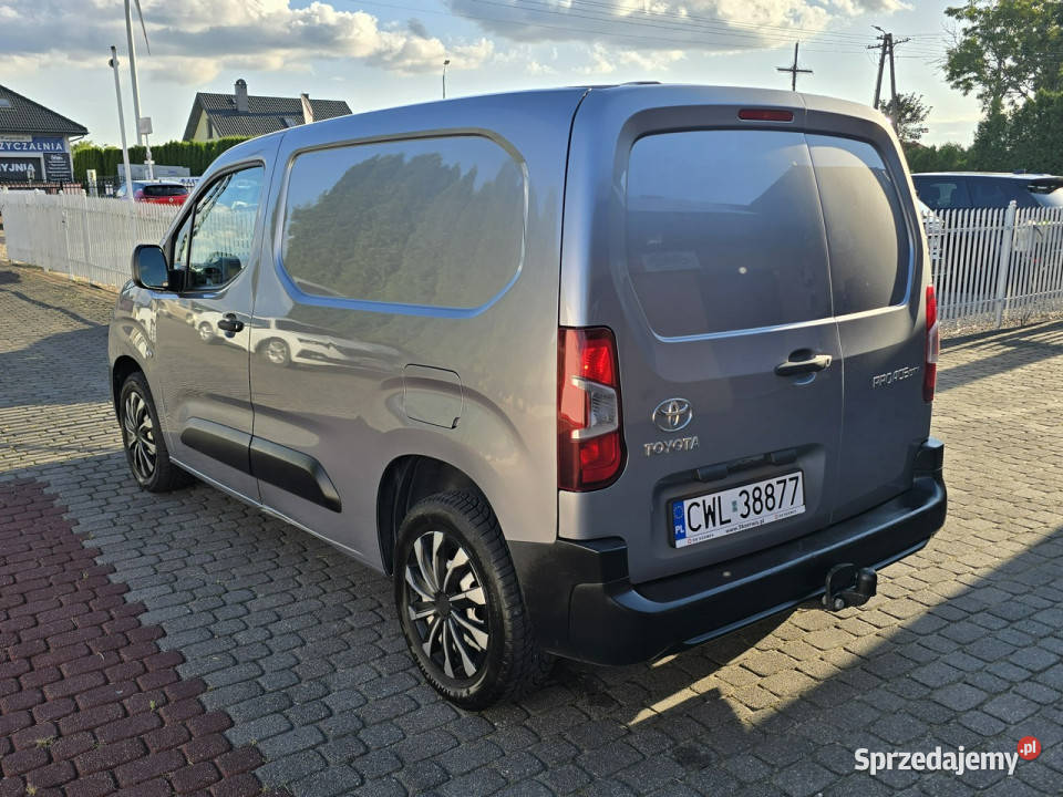 Toyota ProAce City 15 D4D 3osobowa Salon Polska Nasiegniewo sprzedam