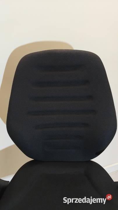 1 Ergonomiczne krzesło biurowe Nowy Styl Master Białystok