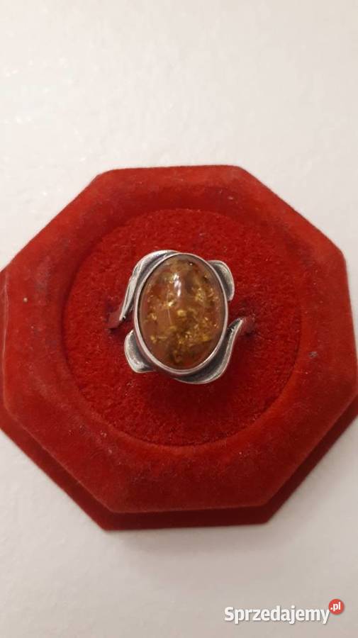 Pierścionek z bursztynem srebro mazowieckie Radom