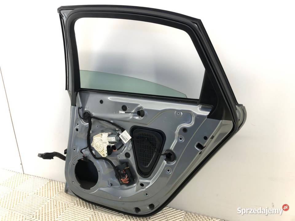 DRZWI PRAWY TYŁ AUDI A4 B8 SedanLimuzyna 0715