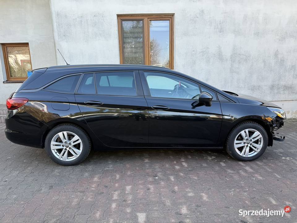 Opel Astra K kombi diesel manual czarna alufelgi Astra