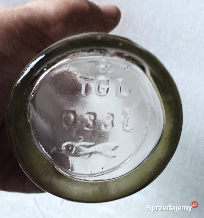 Xabytkowe butelki 033 l z porcelanką PRL