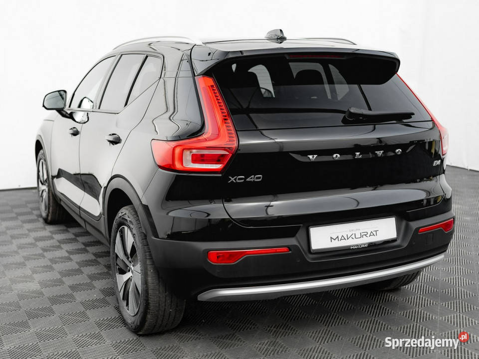 Volvo XC 40 WD8126SB4 Core LED Kcof Czpark komputer pokładowy