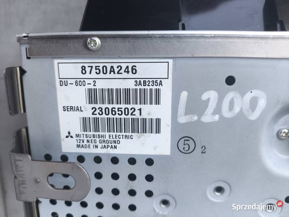 MITSUBISHI L200 IV MONITOR WYŚWIETLACZ EKRAN osobowe Liczniki i zegary sprzedam