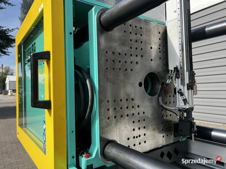 Wtryskarka Arburg 470C1500400 z robotem Multilft Produkcja