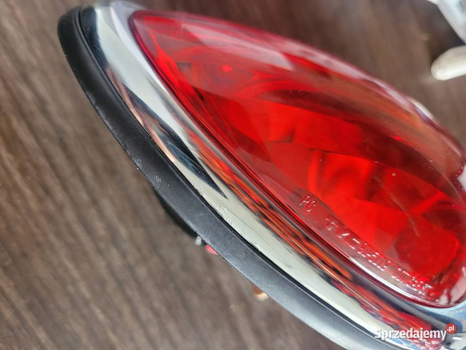TRIUMPH ROCKET III 3 OEM 2300 LAMPA TYŁ TYLNA Nowy Tomyśl