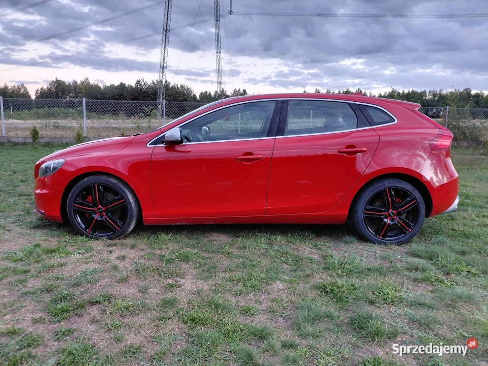 Volvo V40 2014r D4 RDesign Samochody osobowe podkarpackie Rakszawa