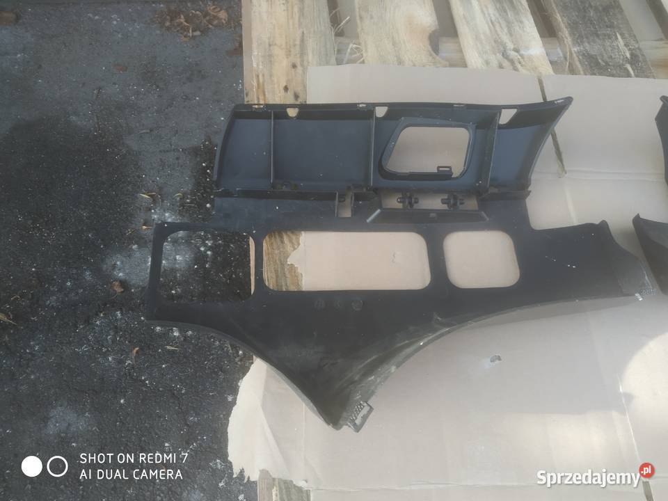 Ślizgkieszeń klapki spryskiwacza BMW E60 E61 małopolskie