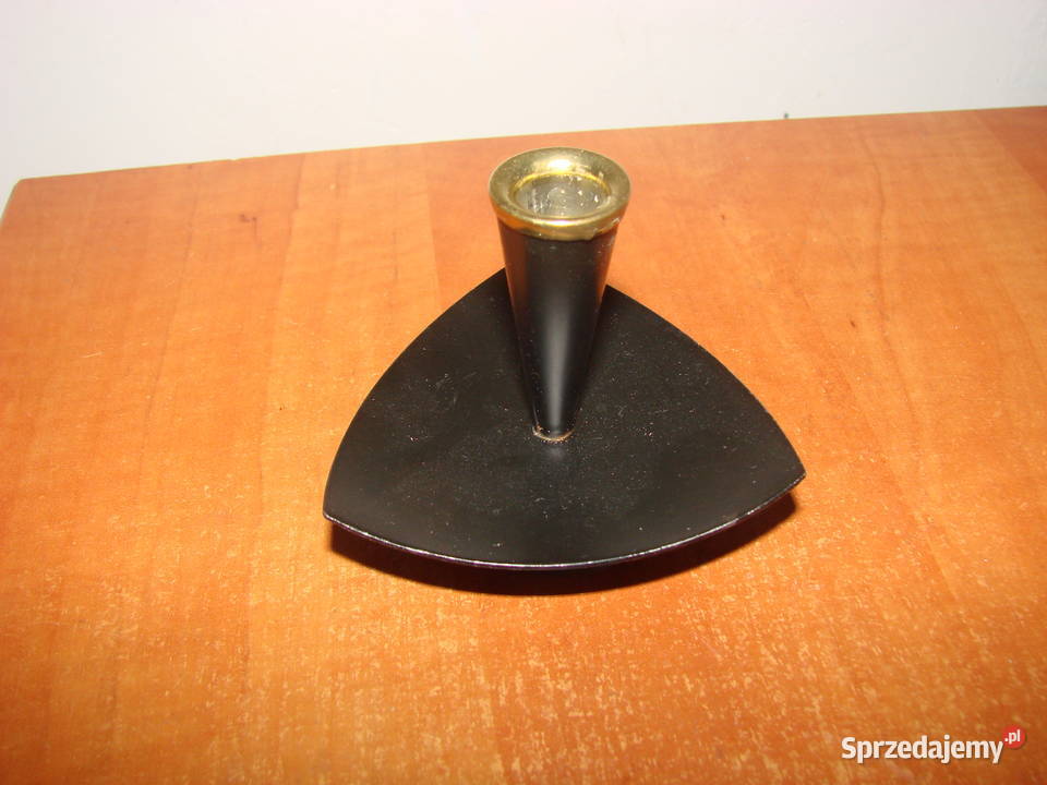 mały metalowy świecznik czarny pomorskie Pruszcz Gdański