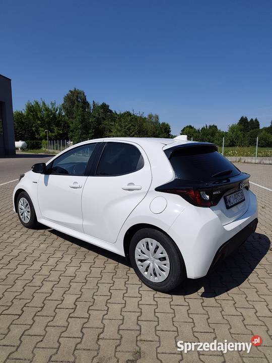Toyota Yaris IV 15 hybryda 2021r 83 przebiegu