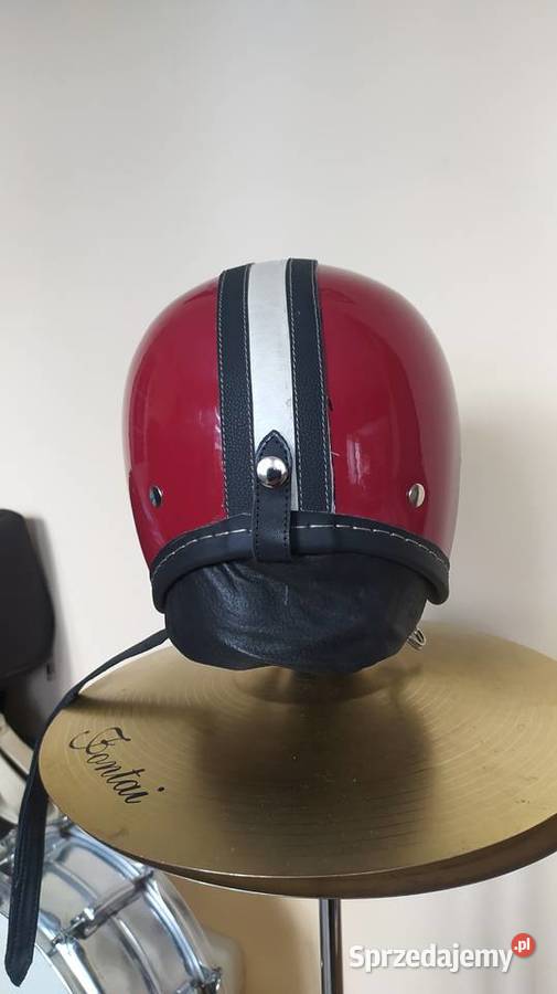 Sprzedam kask orzeszek z Prl renowacji Motoryzacja