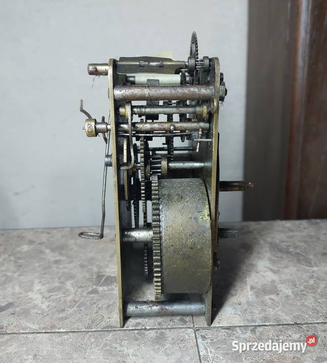 701 Mechanizm starego zegara ściennego HAU Tczew
