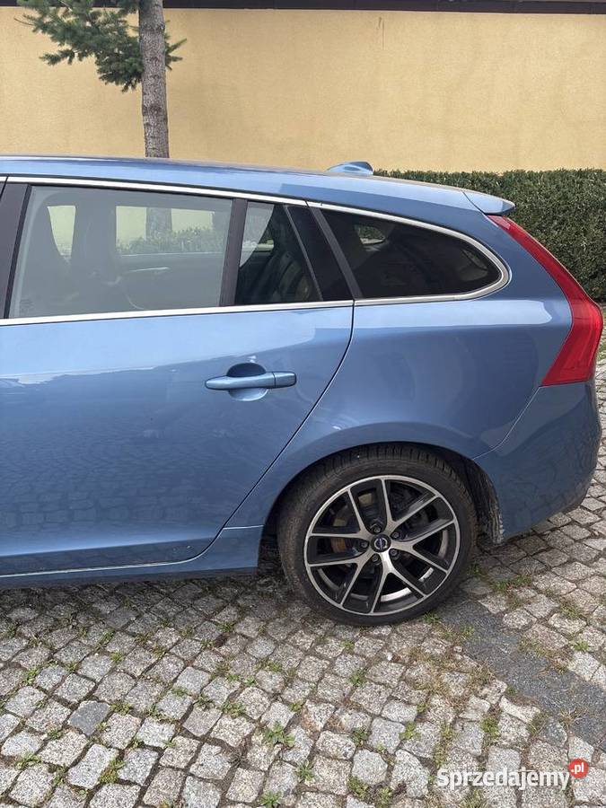 Volvo v60 rdesigne Rok produkcji 2015 Mściwojów
