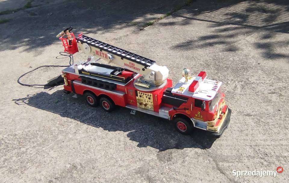 Wóz strażacki duży vintage z 1988 roku
