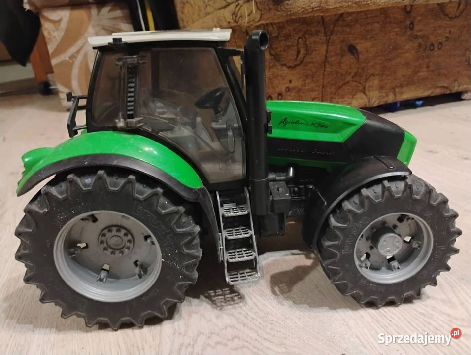 Traktor deutz fahr x720 zabawka zielony Kopaszyce