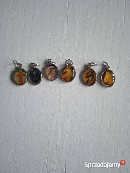 MALEŃKIE MINIATURY MEDALIKI RELIGIJNE DZIECKA Pozostałe Piła