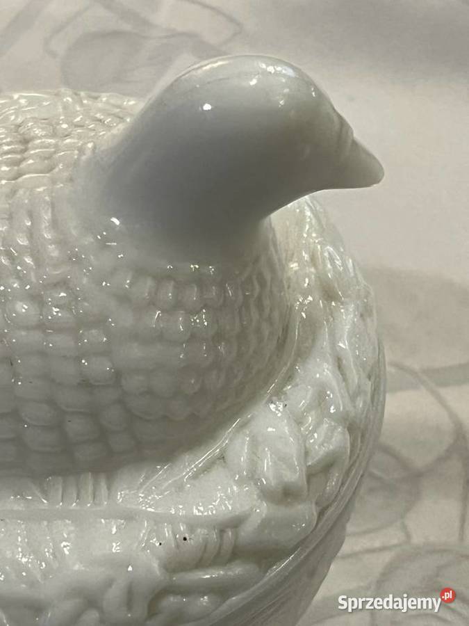 Puzderko z wieczkiem w kształcie gołębia Avon Kraków