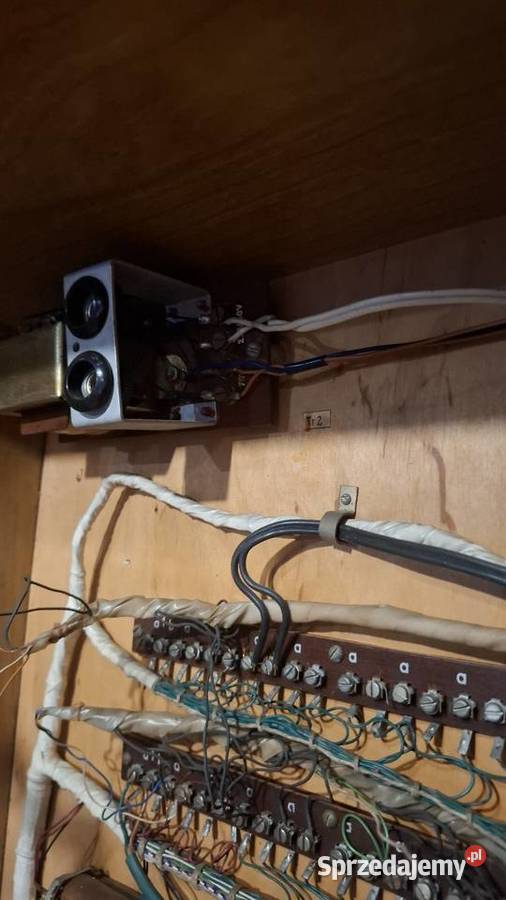 Zabytkowa centrala pulpit telefoniczny CB20 z Namysłów