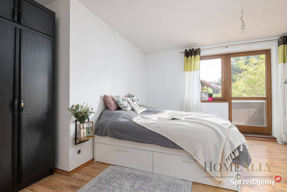 sprzedaży domu wolnostojącego 230m2 Łomianki mazowieckie