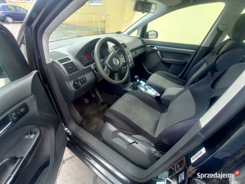 Śliczny VW Touran 7 osobowy zamiana Paczków sprzedam