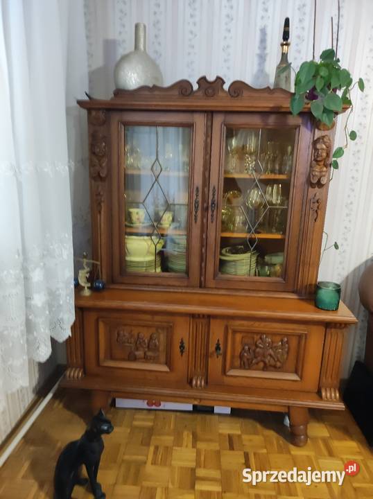 Komoda i witryna rzeźby podlaskie