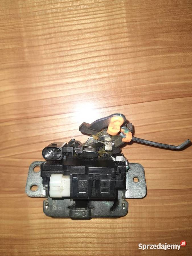 Mitsubishi Colt 6 Z30 3drwiowy zamek klapy Wieliczka